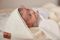 Jollein Embroidery Ivory 75 X 75 Cm Badcape 530-836-66069 -Babyproducten  Winkel Jollein Embroidery Ivory 75 x 75 cm Badcape 530 836 66069.6