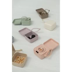 Bibs Dark Oak Speendoosje 4200243 -Babyproducten  Winkel speendoosje sfeer 1 2