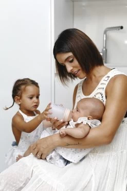 Suavinex Zero.Zero Anti-Colic Medium Flow Zuigfles 270ml SXZBRF050012 -Babyproducten  Winkel suavinex zer .zer anti colic zuigfles 4 2