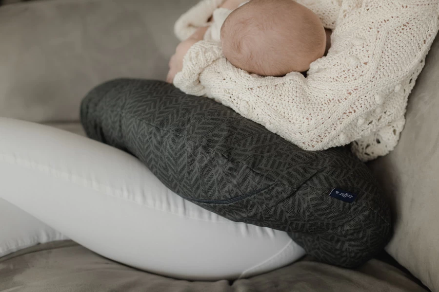 Zaffiro Beige Leaves Voedingskussen 1043 4 Zaffiro Beige Leaves Voedingskussen 1043 - Afbeelding 2